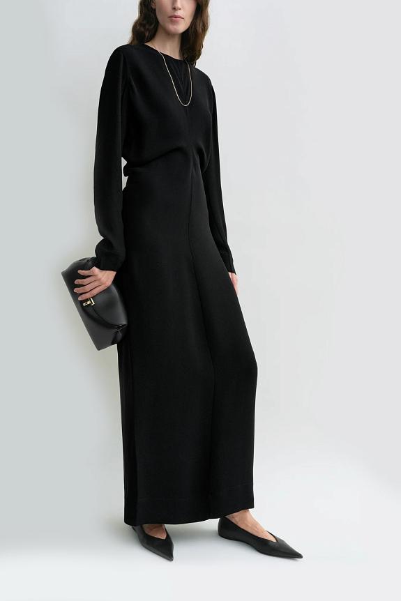 Toteme Long-Sleeve Slouch Waist Dress Black-1