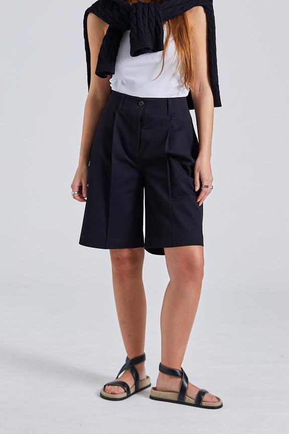 Toteme Relaxed Twill Shorts Black-1