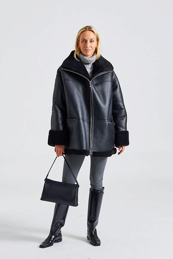 TOTEME Signature Shearling Jacket Black