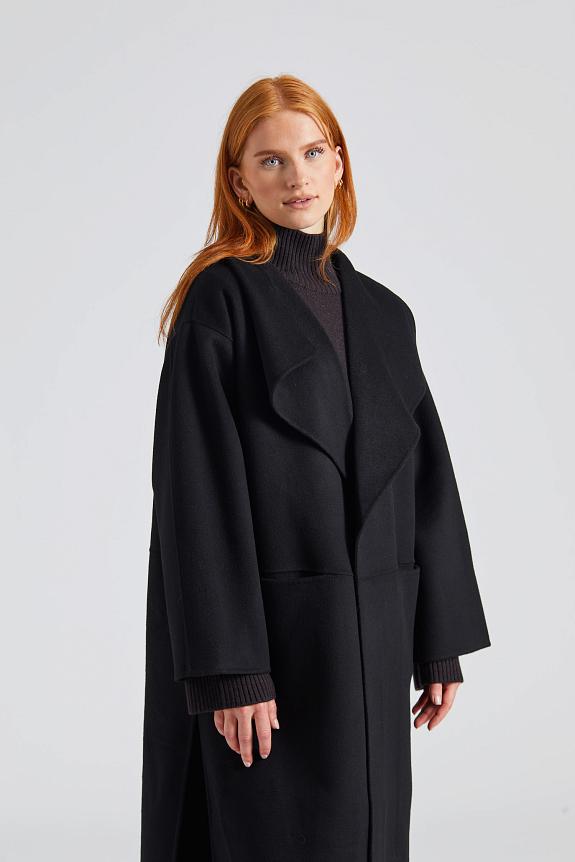 Toteme Signature Wool Cashmere Coat Black