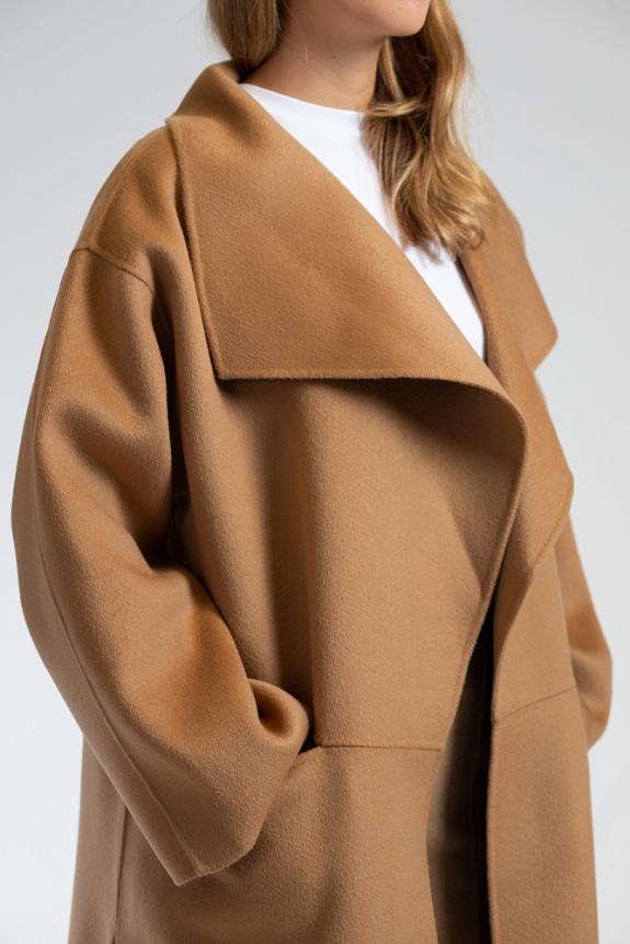 Toteme Signature Wool Cashmere Coat Camel