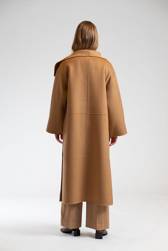 Toteme Signature Wool Cashmere Coat Camel