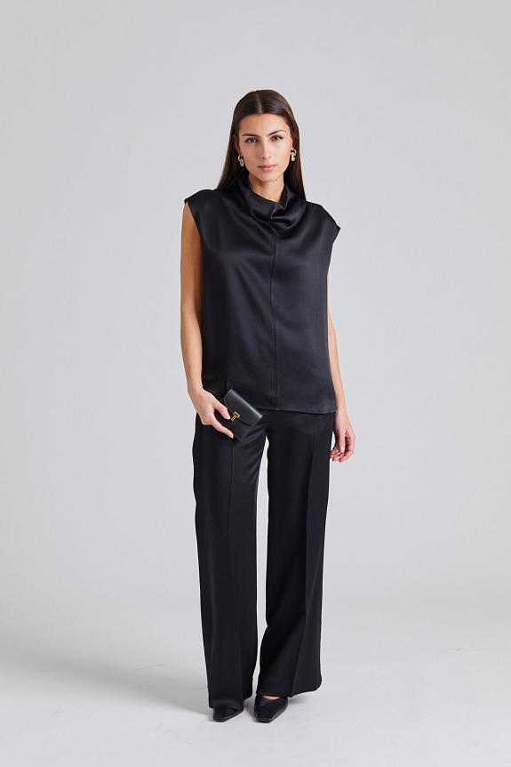 Toteme Sleeveless Funnel-neck top Black 