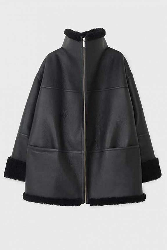 TOTEME Signature Shearling Jacket Black