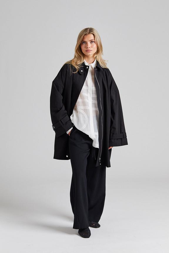 Toteme Oversized Trench Jacket Black-4