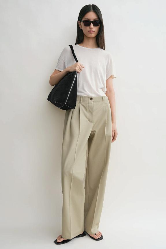 Toteme Relaxed Chino Trousers Desert 