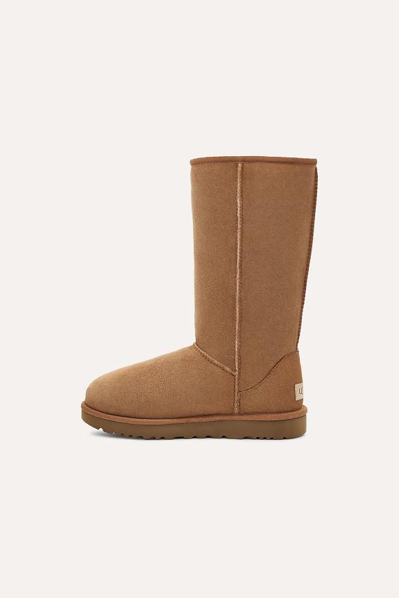 UGG W Classic Tall II Chestnut