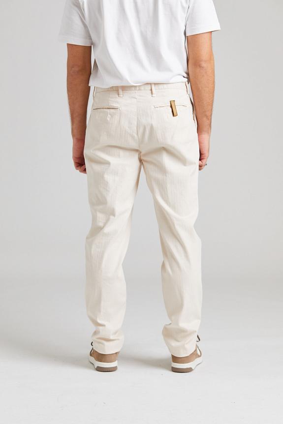 White Sand Luke Pleated Trouser Off White-3